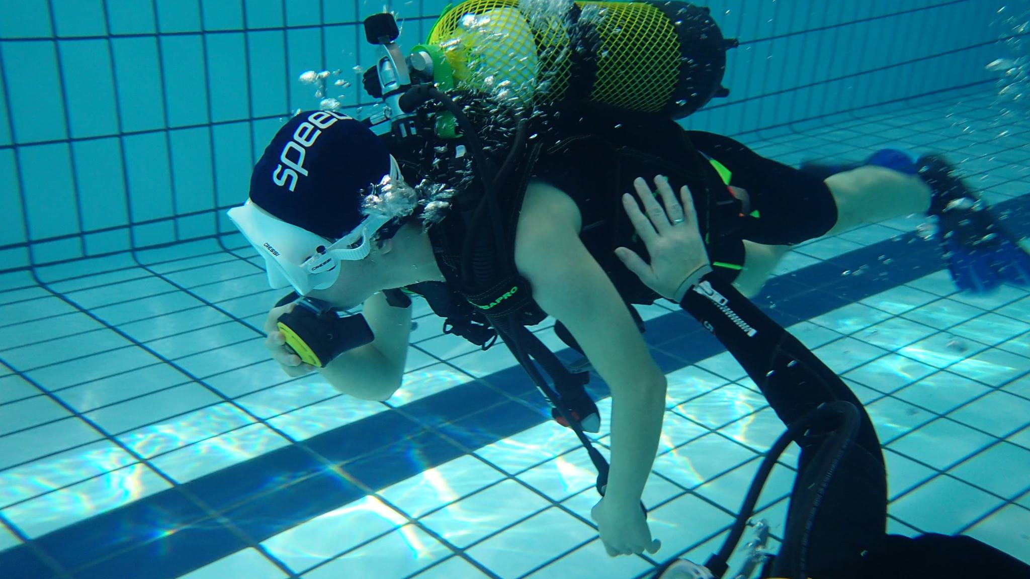 Sesiones de Buceo Adaptado con la colaboración de estudiantes de la UPNA